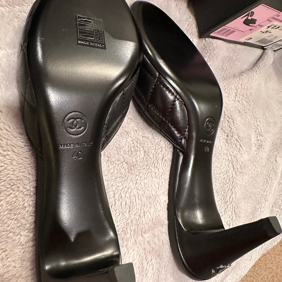 Sale! NIB Chanel Black Quilted Kitten Heels sz 40 - Picture 5 of 9